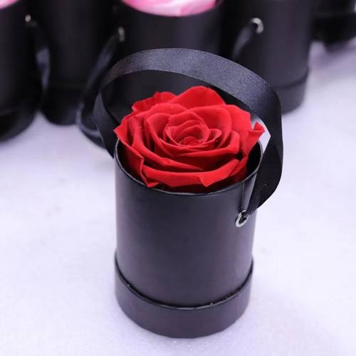 everylasting rose with mini box